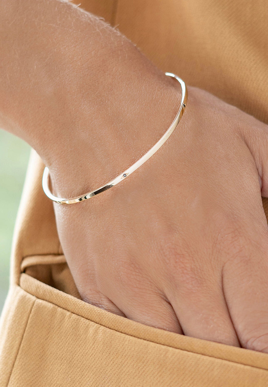 The Eye 9ct Gold Bangle - Adriana Chede Jewellery