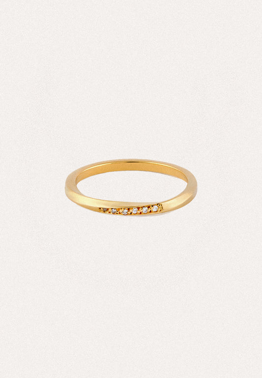 Twisted Wedding Band with little Diamonds - Adriana Chede Jewellery